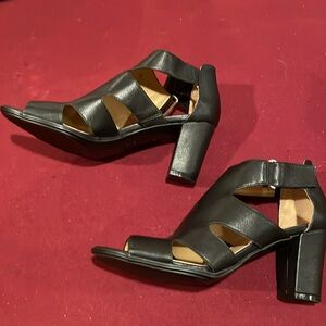 Naturalizer 9M Lexie Black Chunky 3” Heel Strappy Comfort Sandals NEW